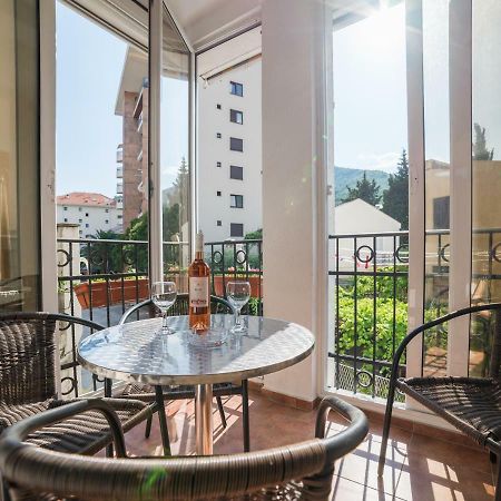 Maka&Isa Apartamento Budva Exterior foto