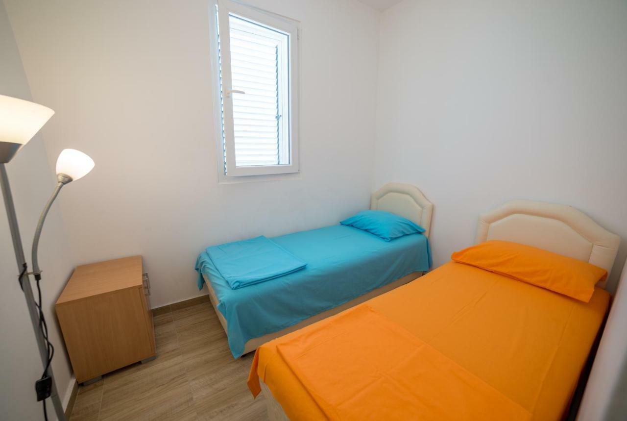 Maka&Isa Apartamento Budva Exterior foto